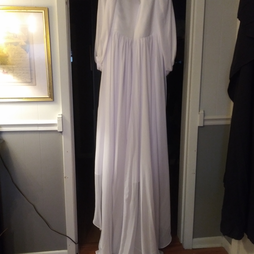 Size 16 White wedding dress and veil